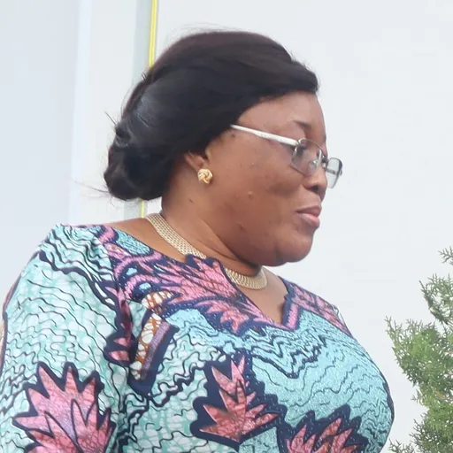 Portrait of Julie Ngungwa
