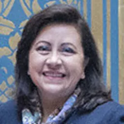 Portrait of Patricia Torres Ray