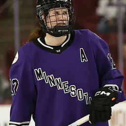 Portrait of Kelly Pannek