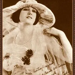 Portrait of Derelys Perdue