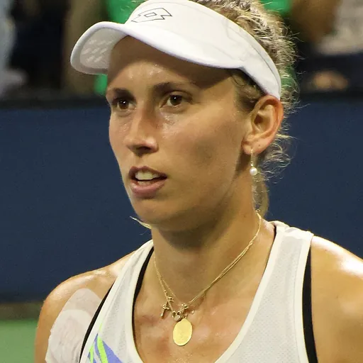 Portrait of Elise Mertens