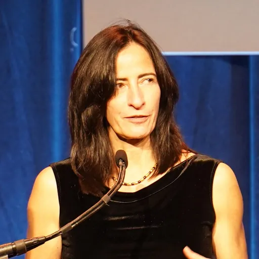 Portrait of Deborah Treisman