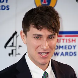 Portrait of Tom Rosenthal