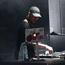 Portrait of TroyBoi