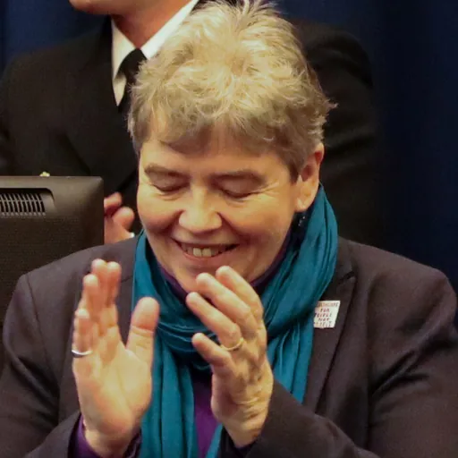 Portrait of Liz Breadon