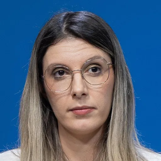Portrait of Diana-Anda Buzoianu