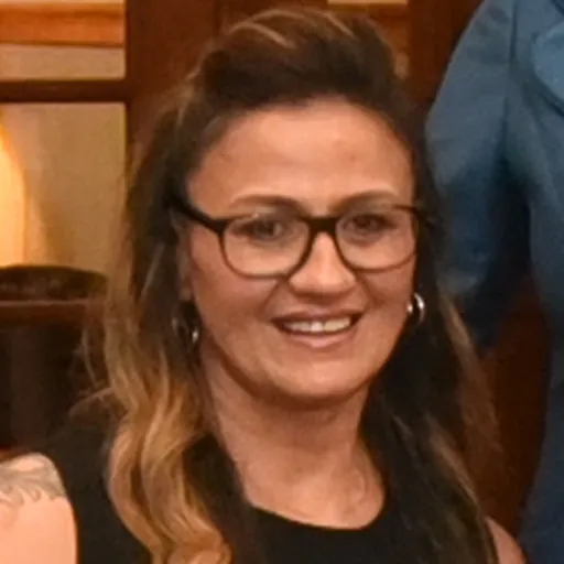 Portrait of Michelle Hadfield