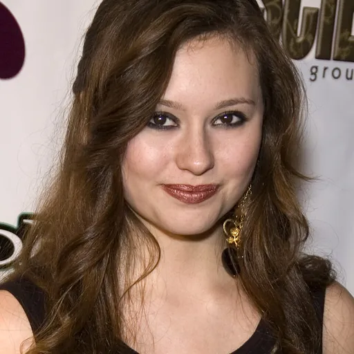 Portrait of Jillian Clare