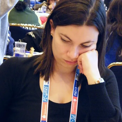 Portrait of Oana Caruana Pulpan