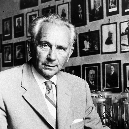 Portrait of Robert Mertens