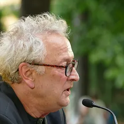 Portrait of Thommie Bayer