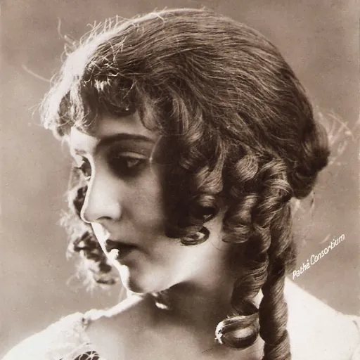 Portrait of Simone Vaudry