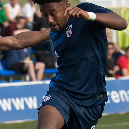 Portrait of Chris Gloster