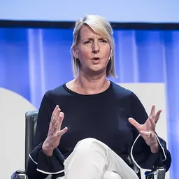 Portrait of Suzanne Mackie