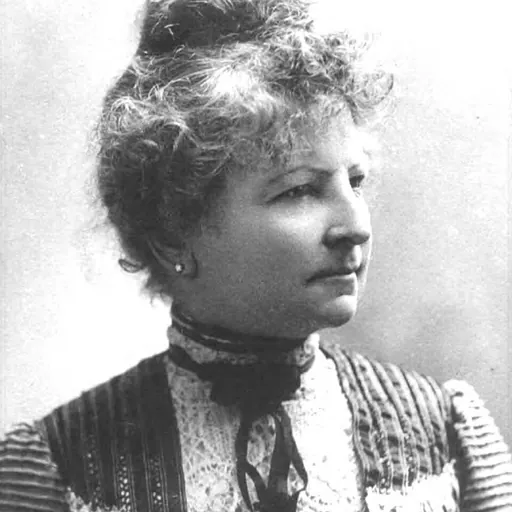 Portrait of Maggie Mitchell