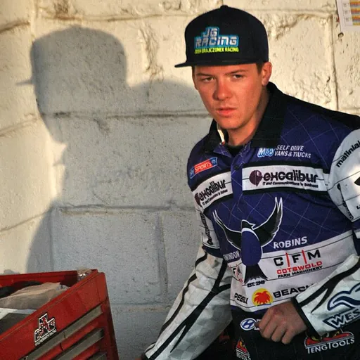 Portrait of Kyle Howarth