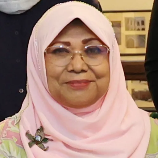 Portrait of Rohani Abdul Karim