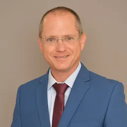 Portrait of Oded Forer