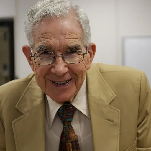 Portrait of Everett Ferguson