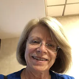 Portrait of Rina Tannenbaum
