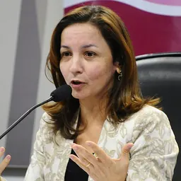 Portrait of Professora Marcivânia