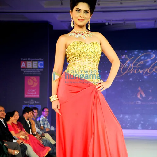 Portrait of Sonalee Kulkarni