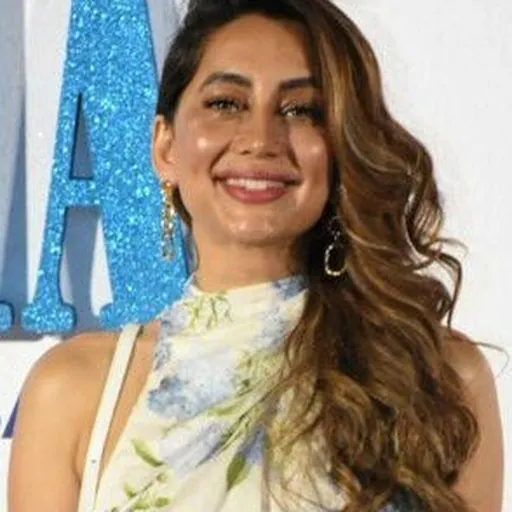 Portrait of Anusha Dandekar