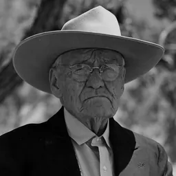 Portrait of Chee Dodge
