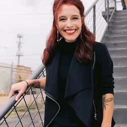 Portrait of Fiona Dawson