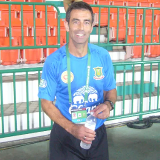 Portrait of Gary Stevens