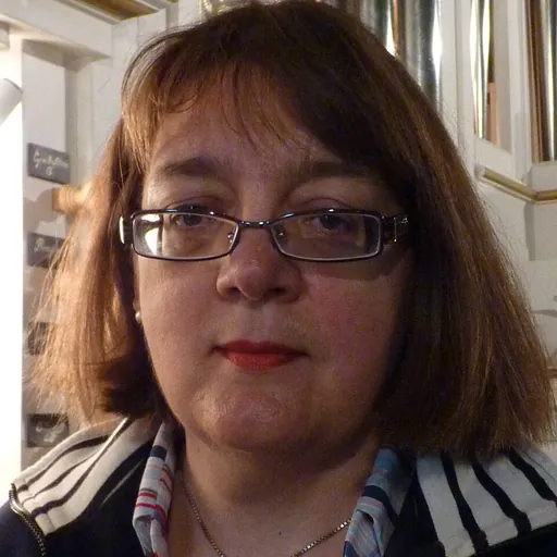 Portrait of Helga Schauerte-Maubouet