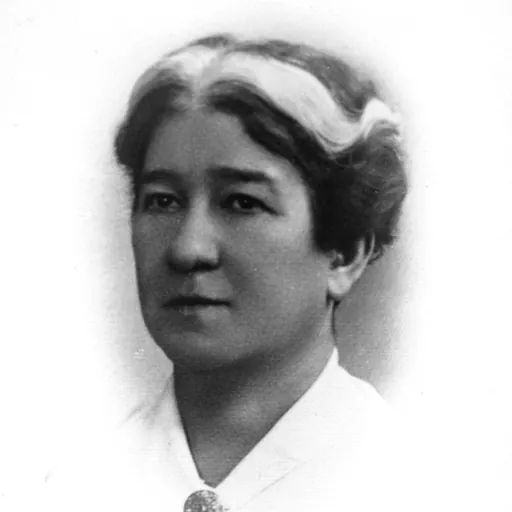 Portrait of Nathalie Zand