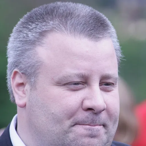 Portrait of Bård Hoksrud