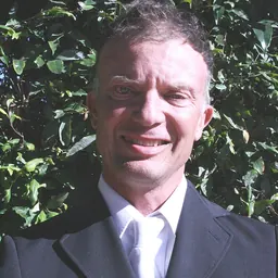 Portrait of Rob Oakley