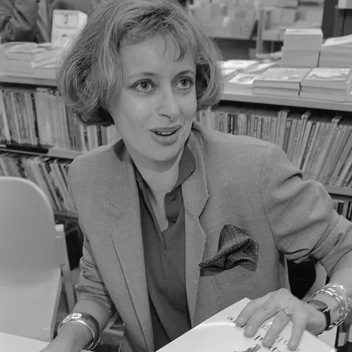 Portrait of Annie Cohen-Solal