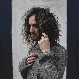 Portrait of Oli Brown