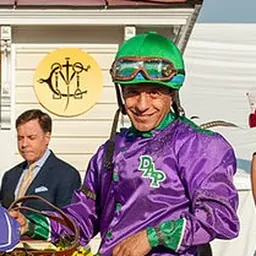 Portrait of Victor Espinoza