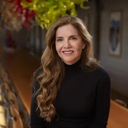 Portrait of Leslie Jackson Chihuly