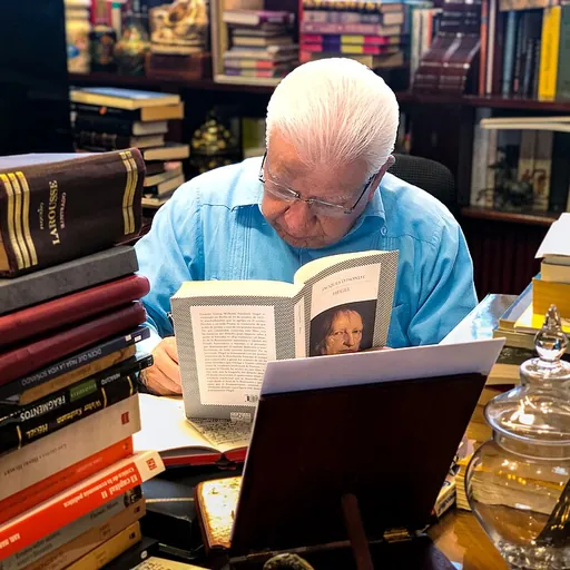 Portrait of Aquiles Córdova Morán