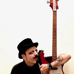Portrait of Leeno Dee