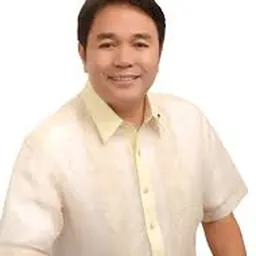 Portrait of Edwin Olivarez