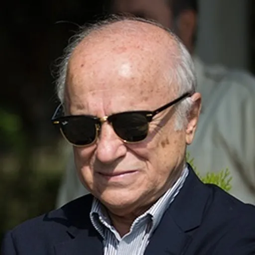 Portrait of Dariush Mostafavi