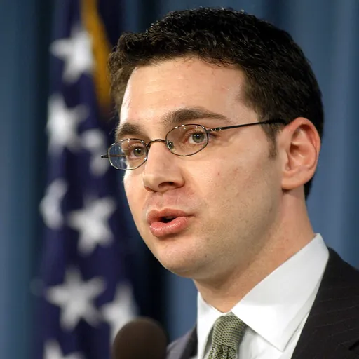 Portrait of Matthew Waxman