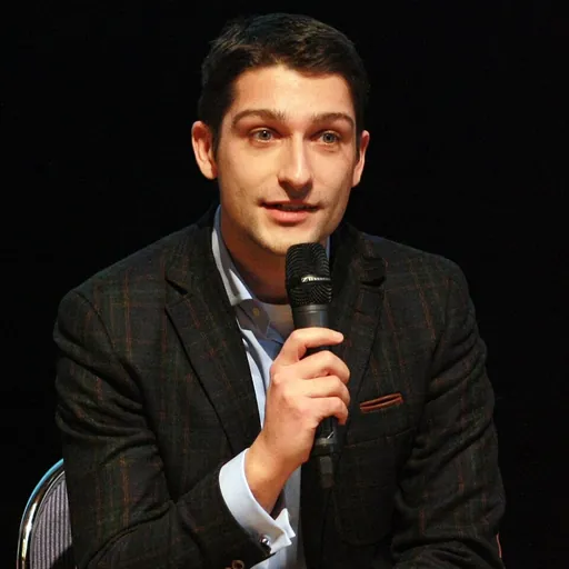 Portrait of Florian Bernschneider