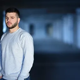 Portrait of DJ Alber Ensso