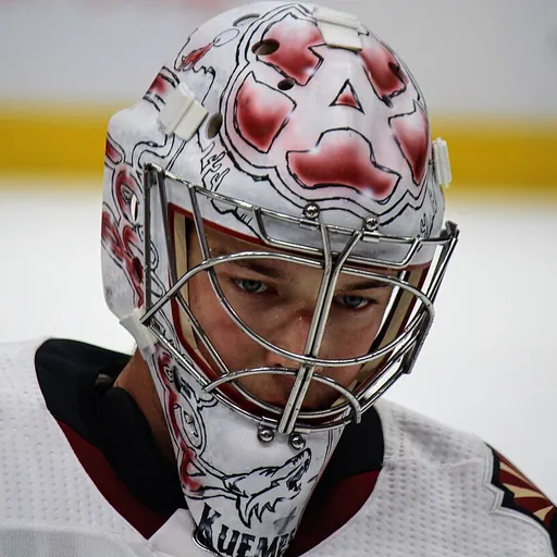 Portrait of Darcy Kuemper