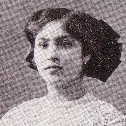 Portrait of Laura Meneses
