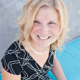 Portrait of Michelle Linn-Gust