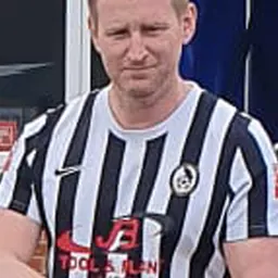 Portrait of Chris Robertson