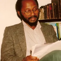 Portrait of André Pakosie